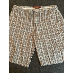 Perry Ellis America Shorts Men's 36 Plaid Grey Beige White Flat Front